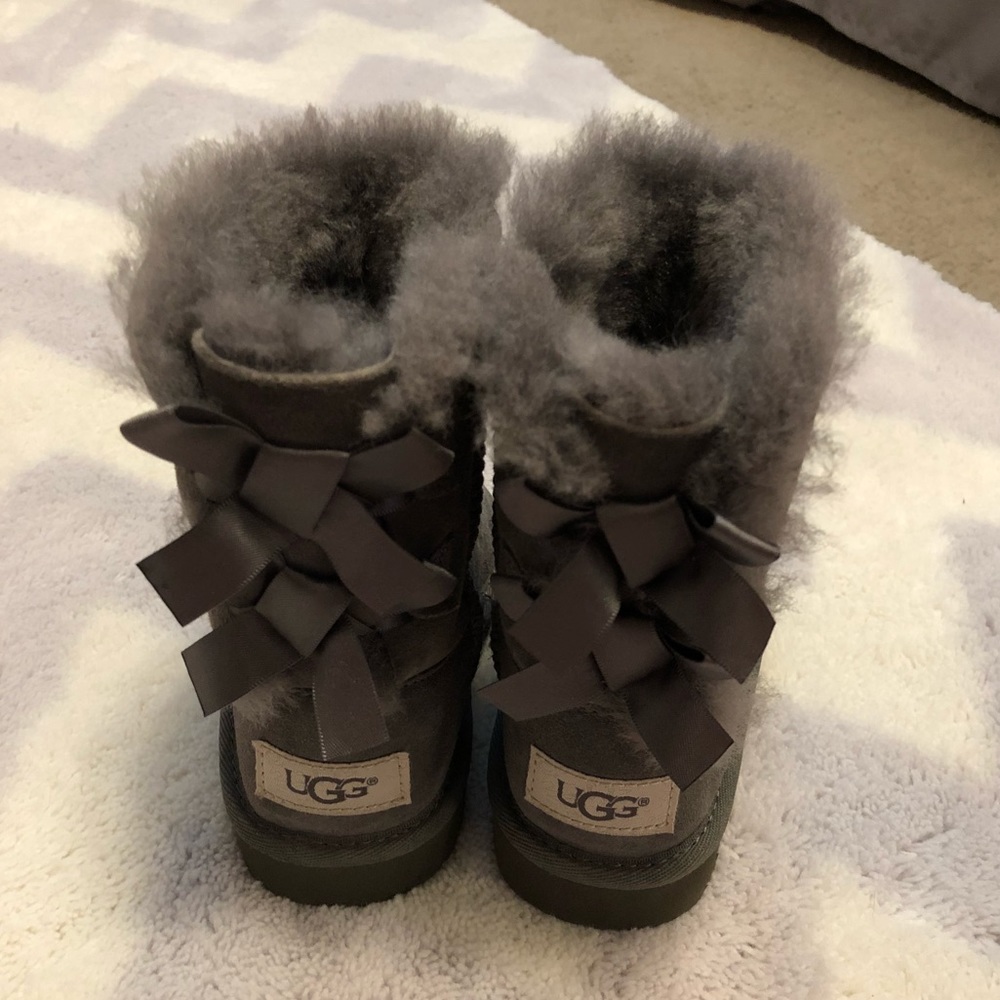 Bailey bow uggs